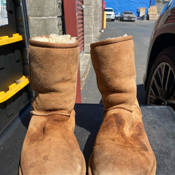 UGG CLASSIC SHORT II CHESTNUT SUEDE SHEEPSKIN WATERPROOF WOMENS BOOTS Size 6 - Picture 4 of 10
